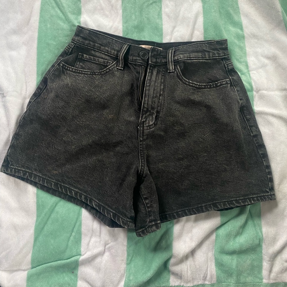 NWOT Dolls Kill Black Washed High-Rise Denim Shorts